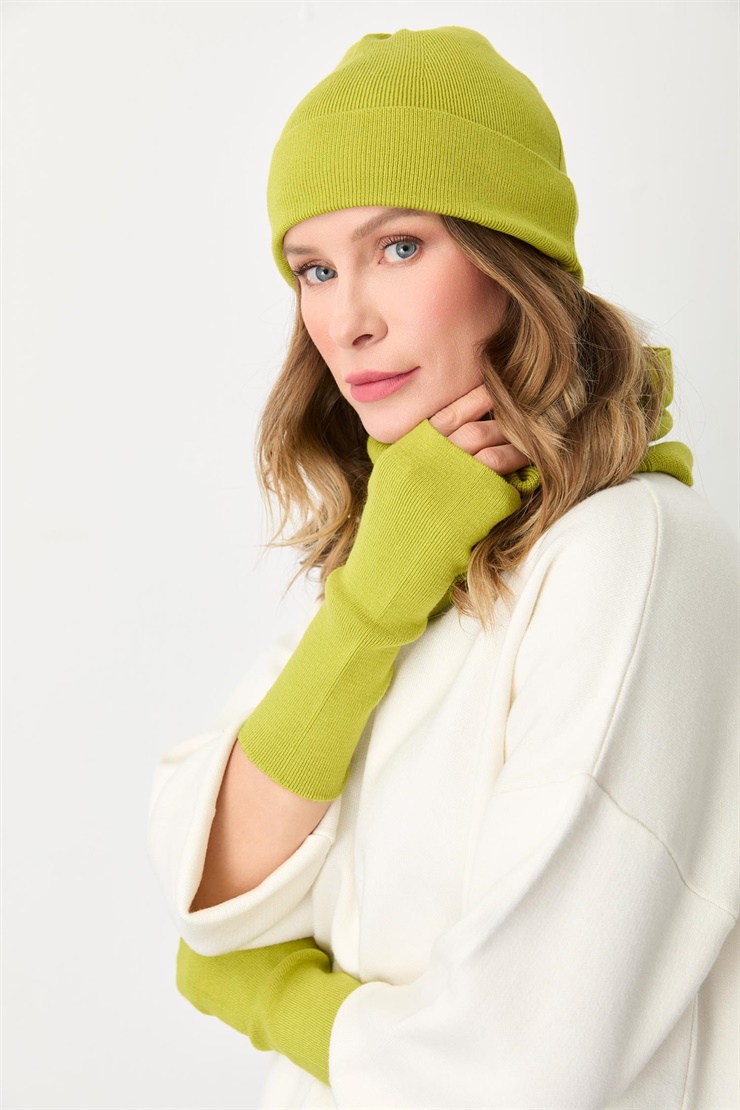 Mutlu Ertan Kadın Trio Set Triko Bere Boyunluk Eldiven Açık Yeşil 20288