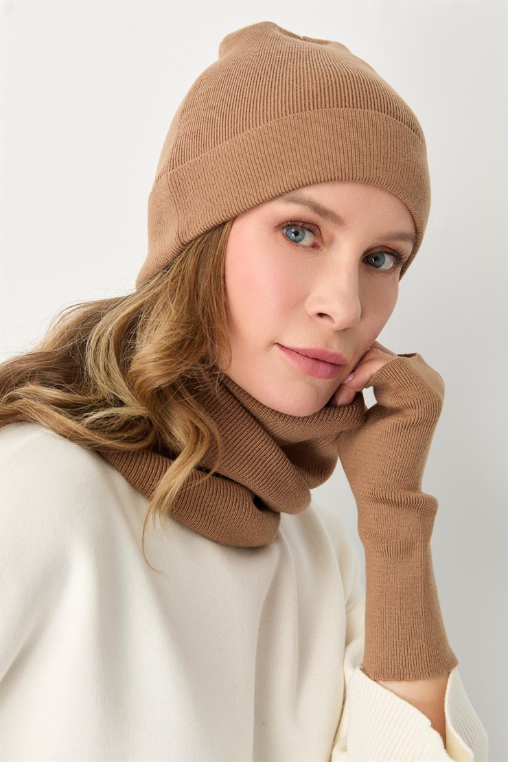 Mutlu Ertan Kadın Trio Set Triko Bere Boyunluk Eldiven Camel 20288