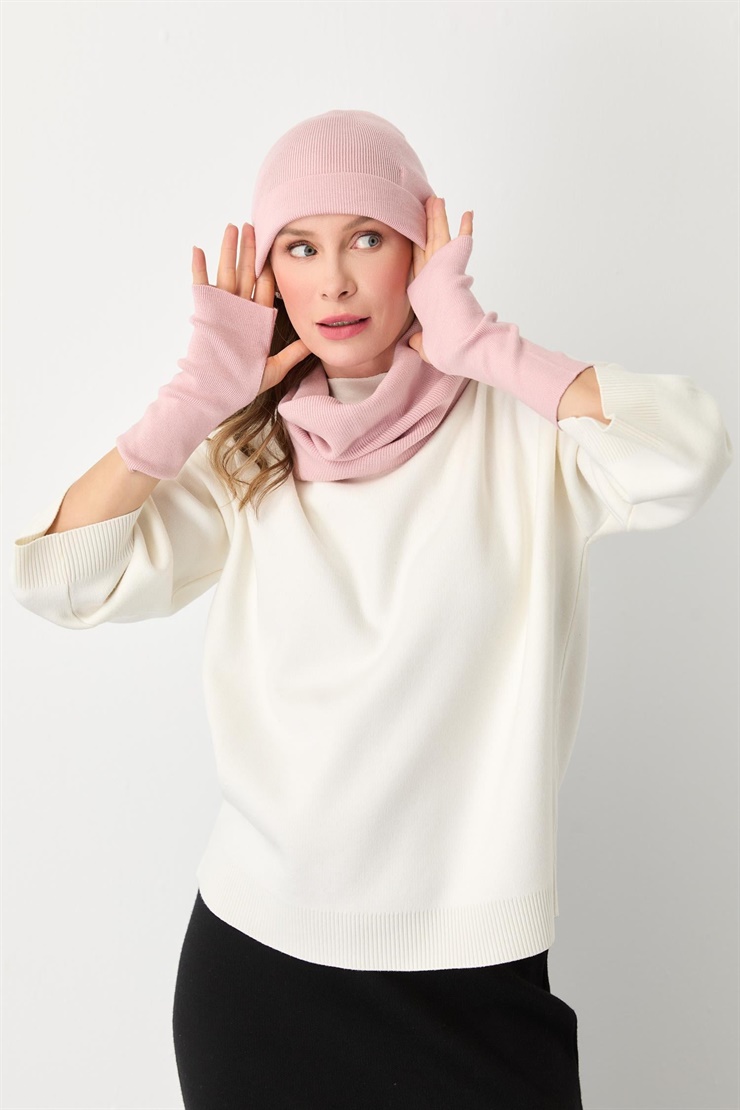 Mutlu Ertan Kadın Trio Set Triko Bere Boyunluk Eldiven Pudra 20288