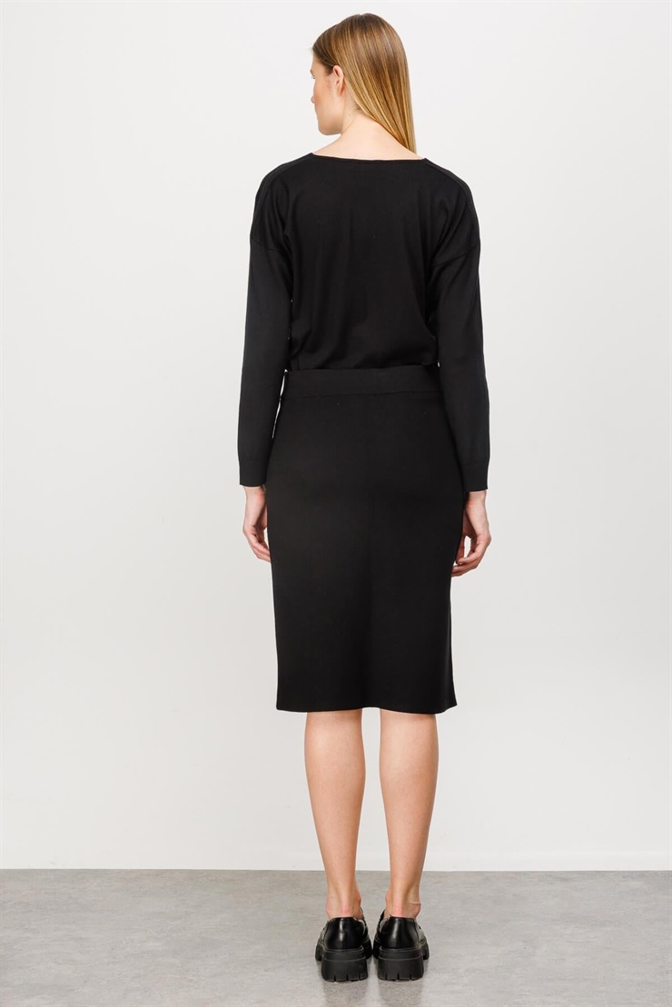 Mutlu Ertan Kadın V Yaka Basic Triko Bluz Siyah 20061