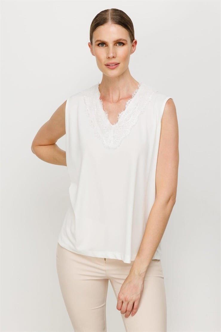 Mutlu Ertan Kadın V Yaka Dantelli Atlet Ekru 30174