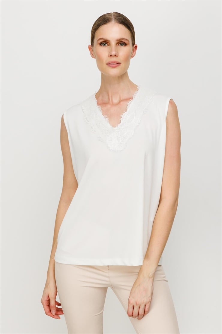Mutlu Ertan Kadın V Yaka Dantelli Atlet Ekru 30174