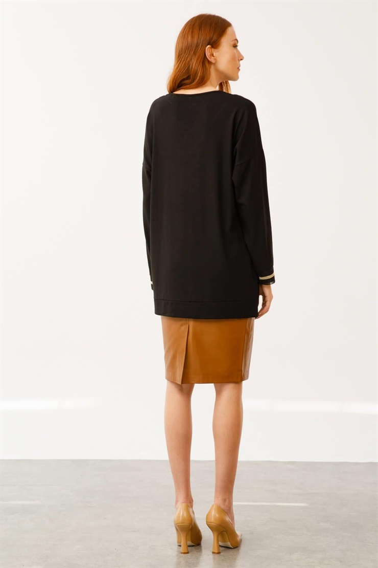 Mutlu Ertan Kadın V Yaka Simli Ribanalı Bluz Siyah-Gold 30048