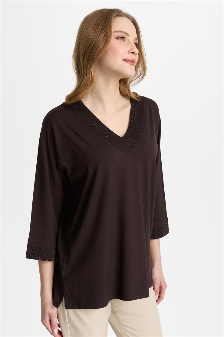Mutlu Ertan Kadın V Yaka Taşlı  Penye Bluz Kahve 30462