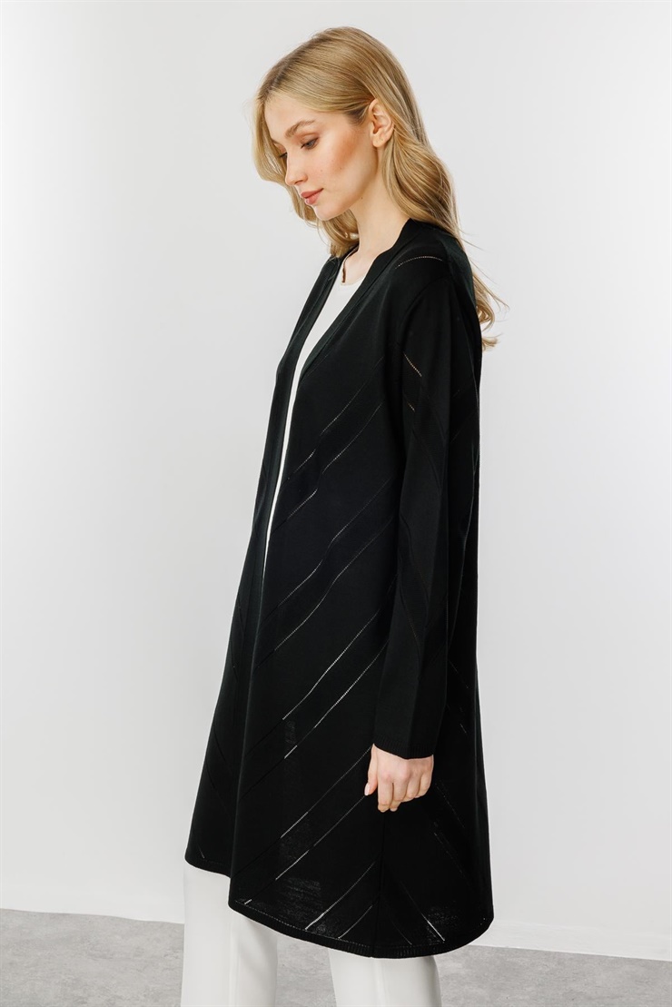 Mutlu Ertan Kadın Verev Desenli Triko Rayon Hırka Siyah 2492