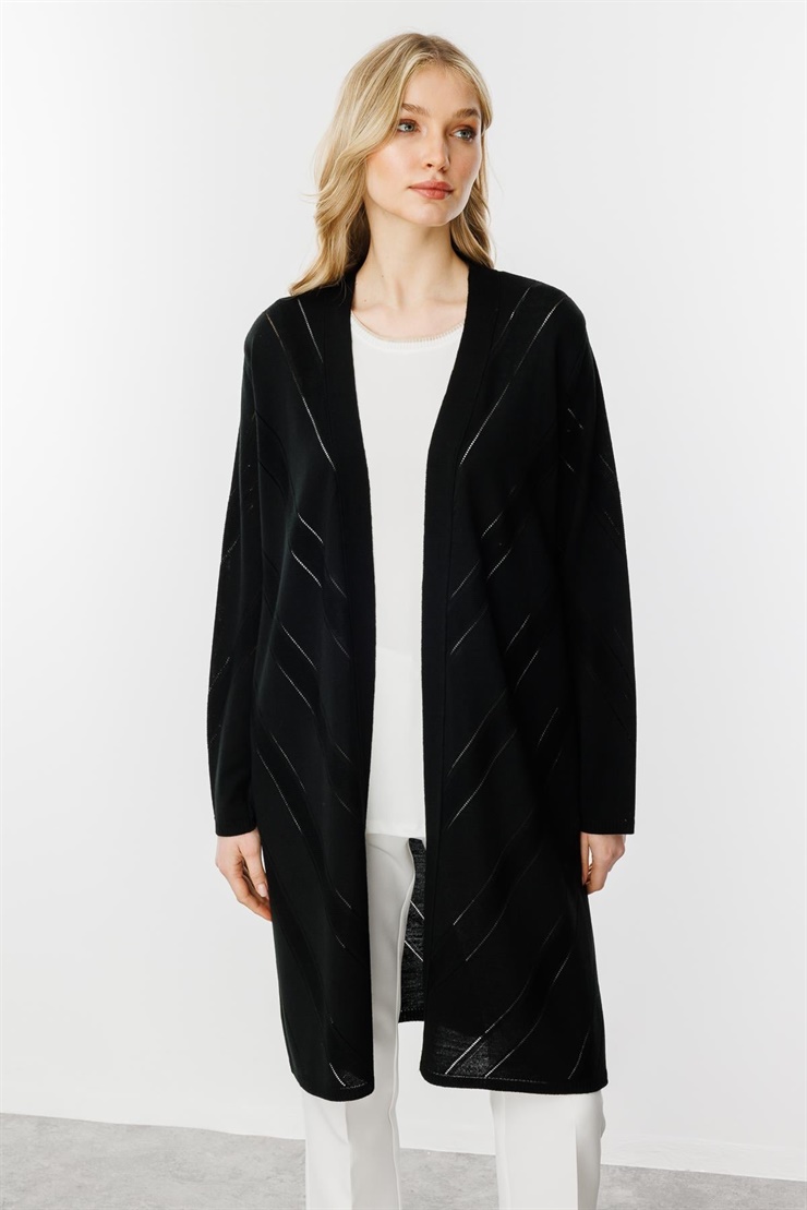 Mutlu Ertan Kadın Verev Desenli Triko Rayon Hırka Siyah 2492