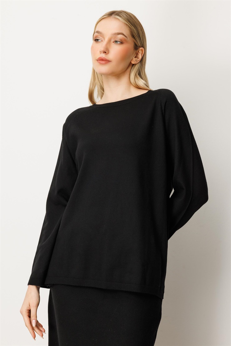 Mutlu Ertan Kadın Yanları Yırtmaçlı Sıfır Yaka Triko Bluz Siyah 20253