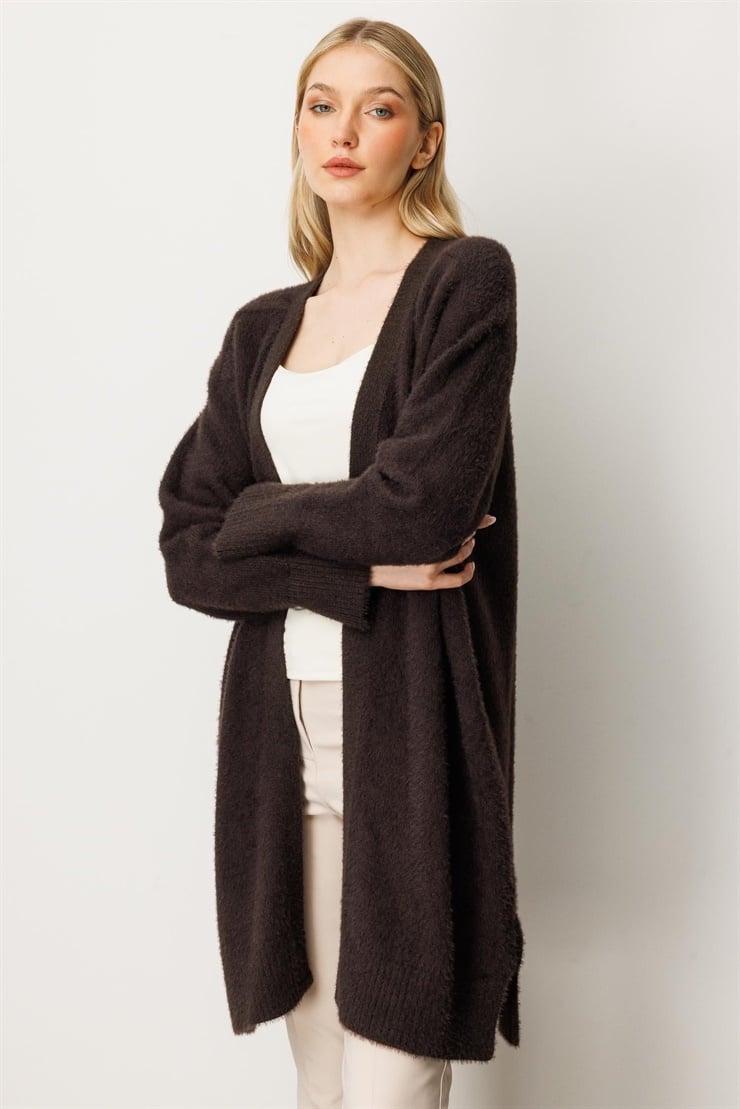 Mutlu Ertan Kadın Yırtmaç Detaylı Uzun Triko Hırka Kahve 20224