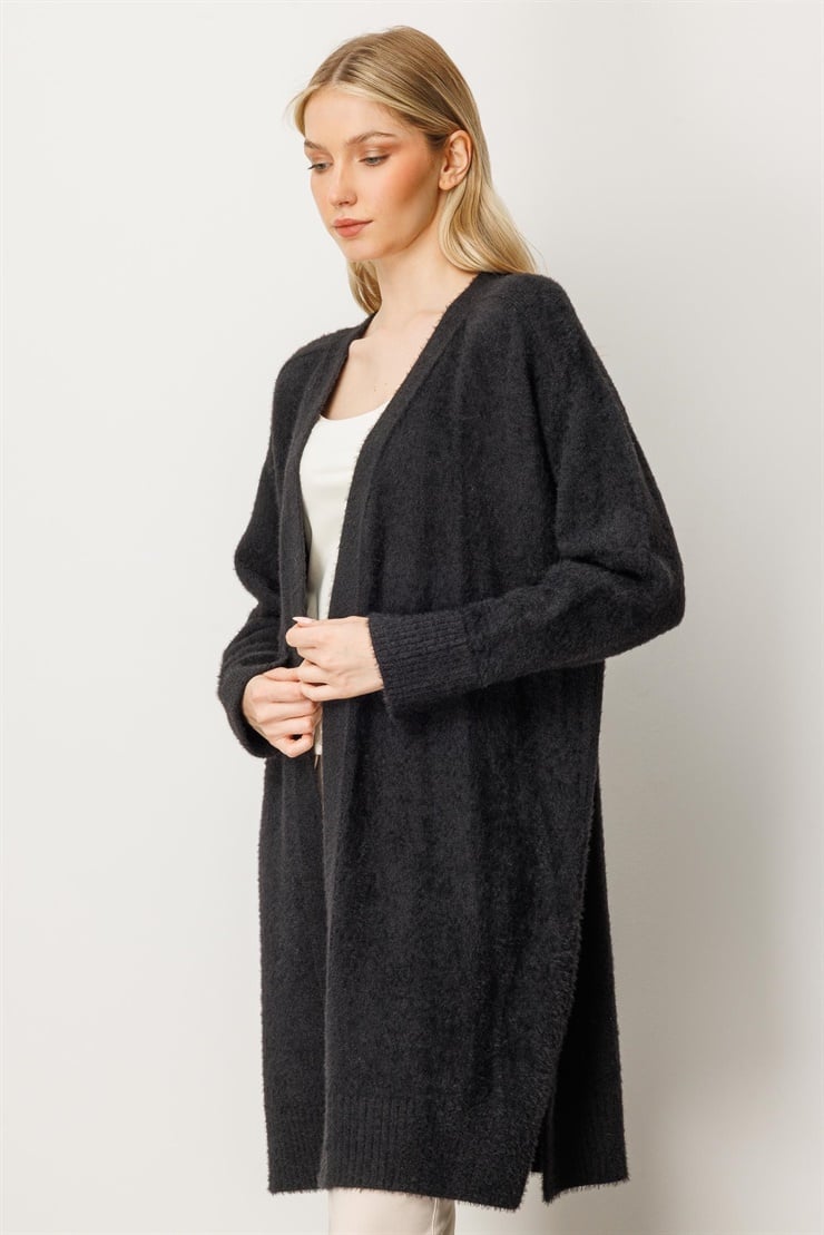 Mutlu Ertan Kadın Yırtmaç Detaylı Uzun Triko Hırka Siyah 20224