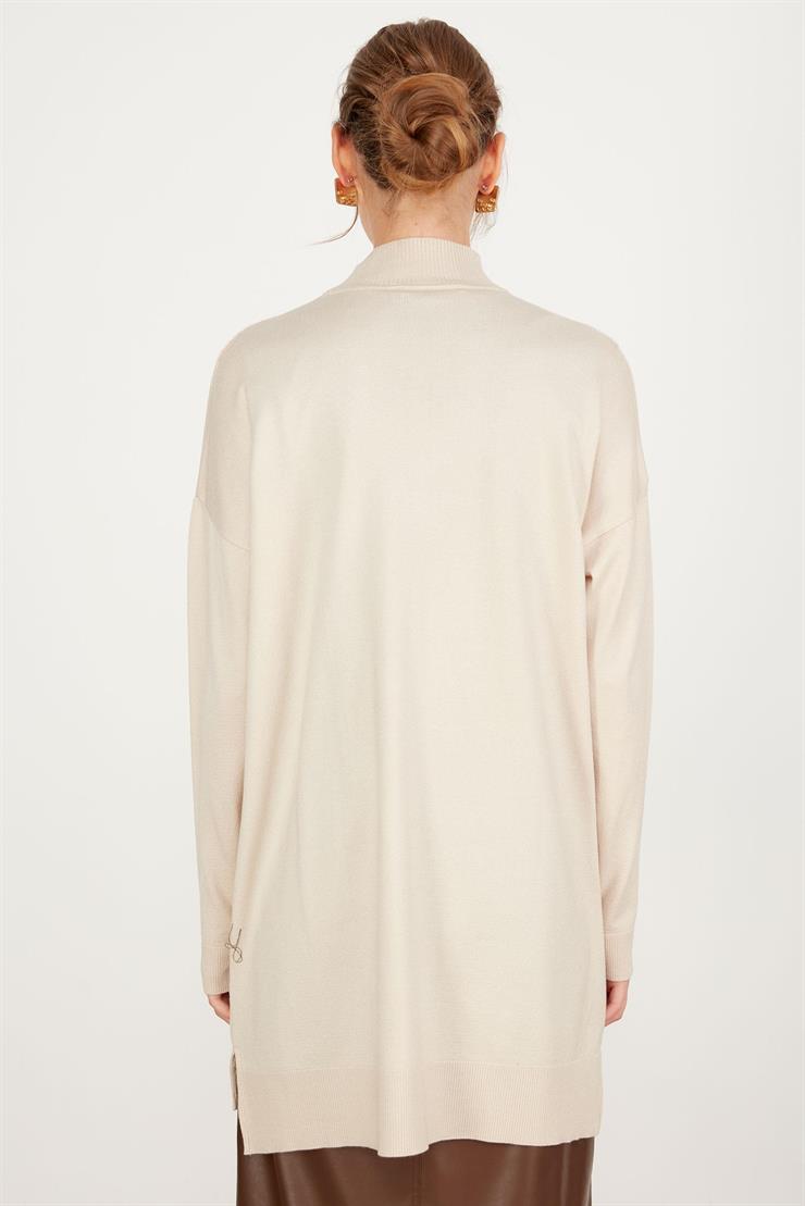 ÖNÜ V MİNK DETAYLI TRİKO TUNİK BEJ