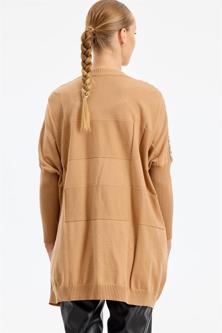 Omzu Yapıştırma Taşlı Yarasa Kollu Triko Tunik CAMEL