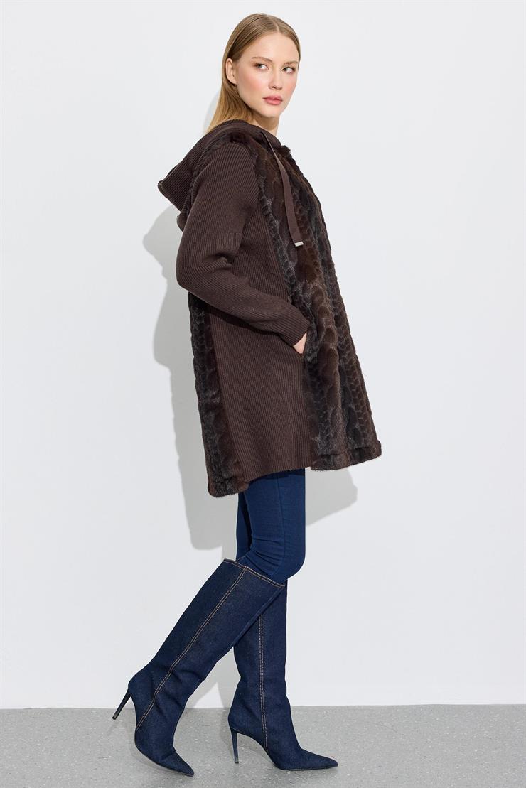 Önden Metal Çıtçıtlı Triko Kombinli Kapüşonlu Kürk Kaban KAHVE