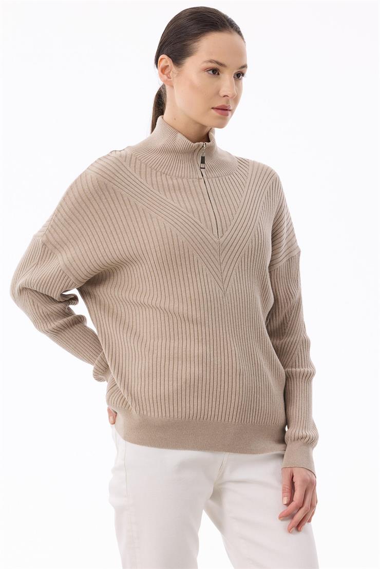 Örgü Detaylı Yüksek Yakalı Triko Bluz BEJ