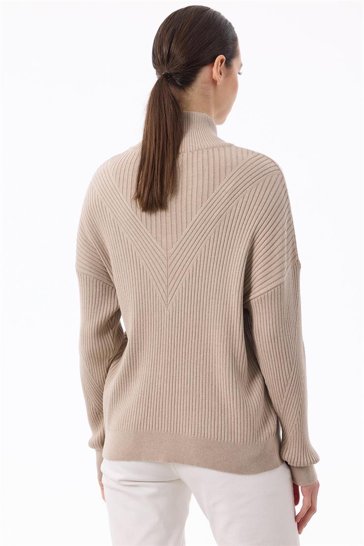 Örgü Detaylı Yüksek Yakalı Triko Bluz BEJ