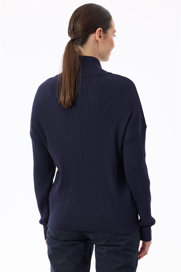 Örgü Detaylı Yüksek Yakalı Triko Bluz LACİVERT