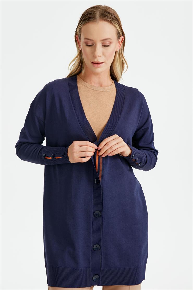 PATI VE KOLU ÇİZGİ DETAYLI RAYON HIRKA LACİVERT