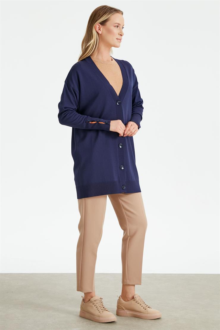 PATI VE KOLU ÇİZGİ DETAYLI RAYON HIRKA LACİVERT