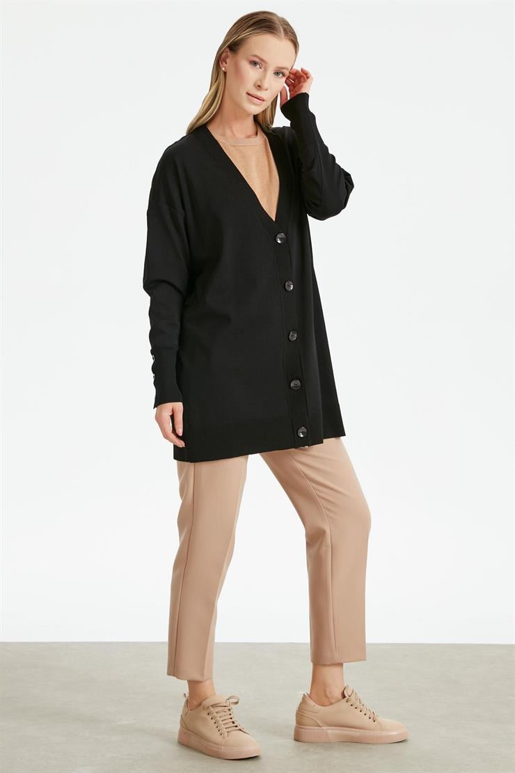 PATI VE KOLU ÇİZGİ DETAYLI RAYON HIRKA SİYAH