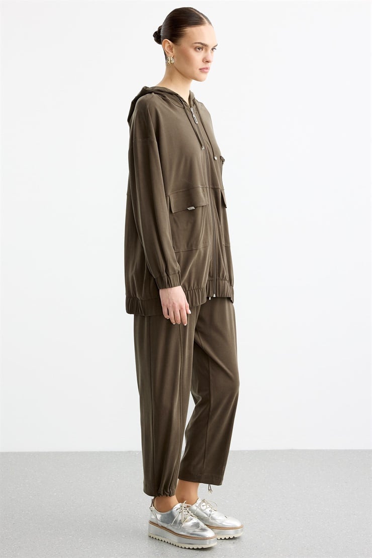 Rahat Kesim Kapüşonlu Metal Taşlı Üst Ve Pantolon Takım KAHVE