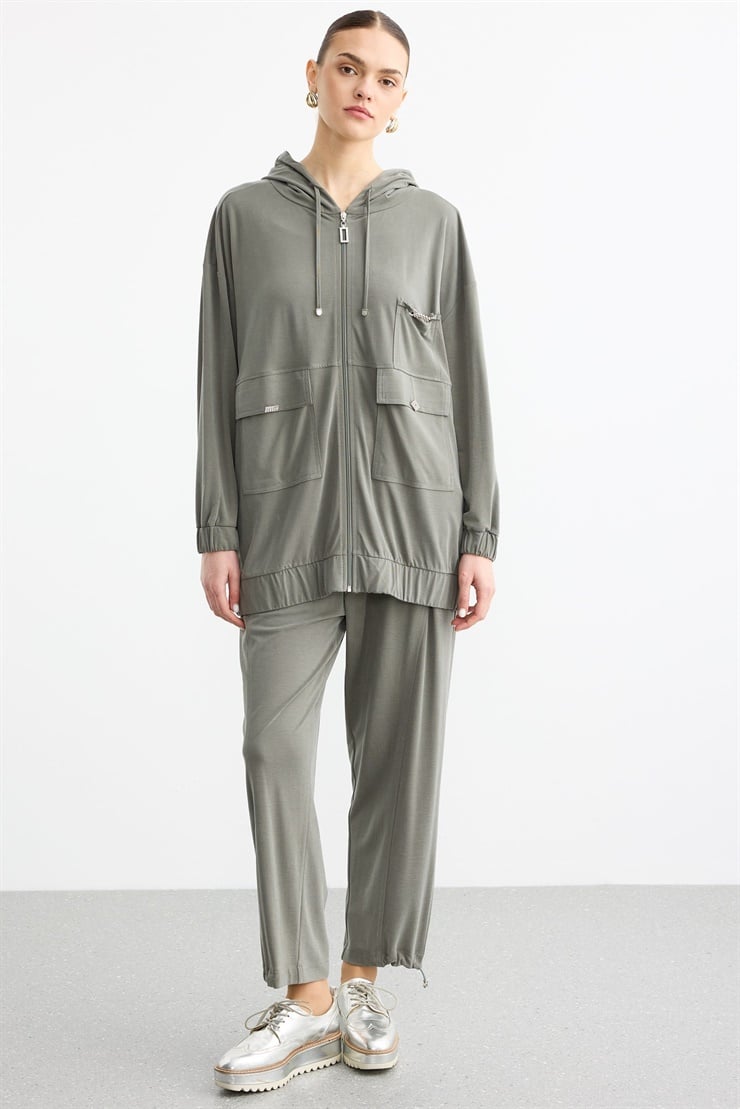 Rahat Kesim Kapüşonlu Metal Taşlı Üst Ve Pantolon Takım YEŞİL