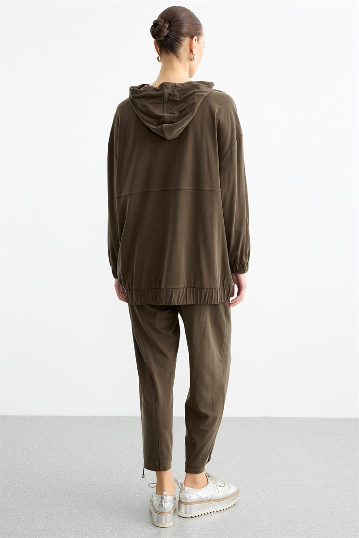 Rahat Kesim Kapüşonlu Metal Taşlı Üst Ve Pantolon Takım KAHVE