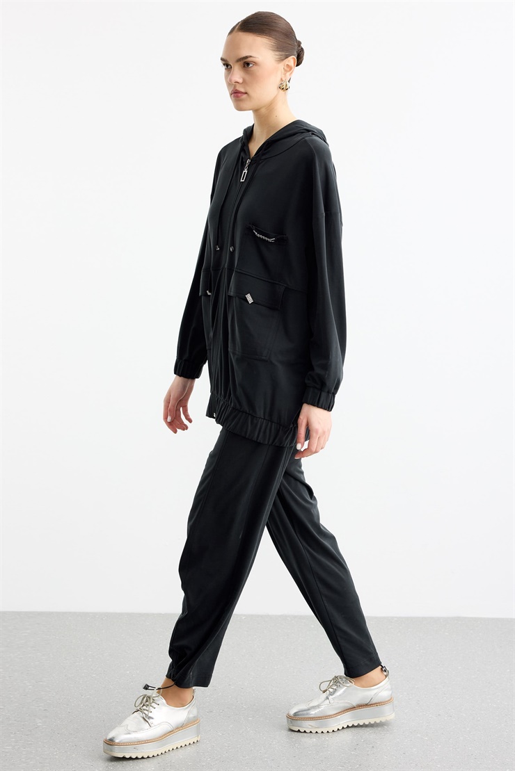 Rahat Kesim Kapüşonlu Metal Taşlı Üst Ve Pantolon Takım SİYAH