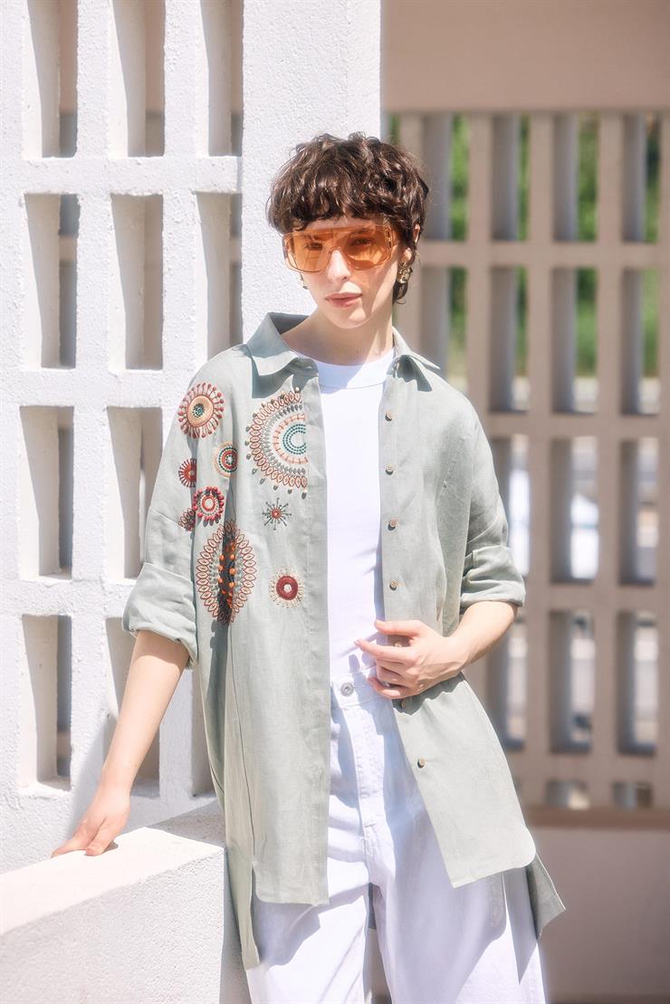 Robası İşlemeli Gömlek MİNT