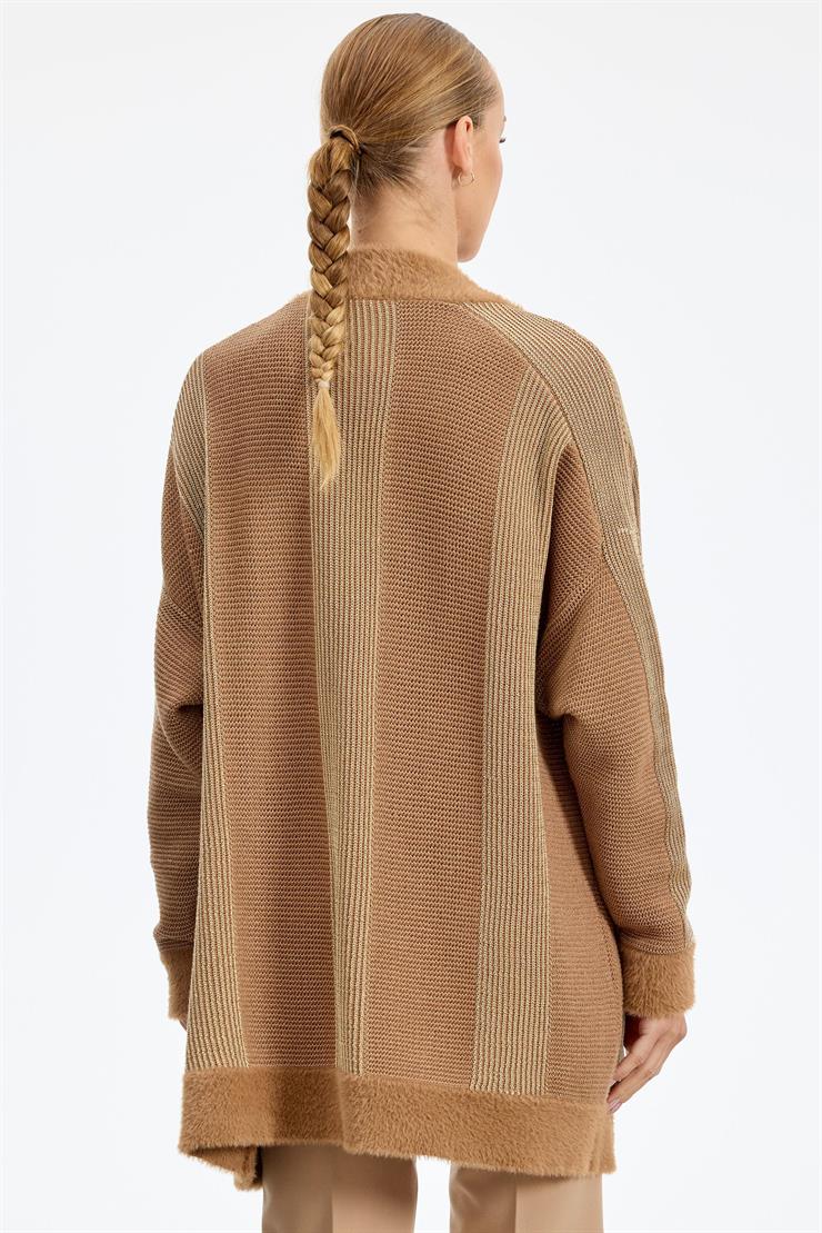 Sim ip Detaylı Triko Hırka CAMEL GOLD