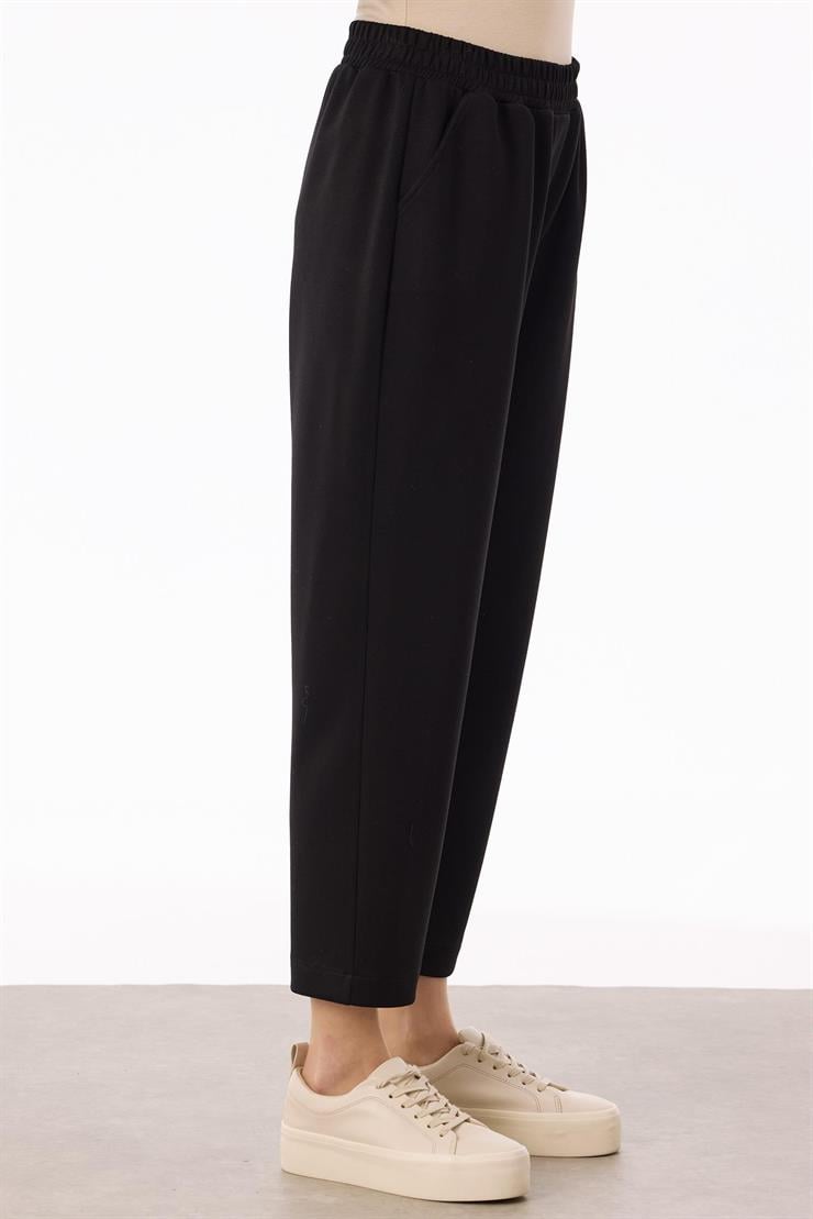 Teknik Kumaş Detaylı Önden Çıtçıtlı Takım SİYAH