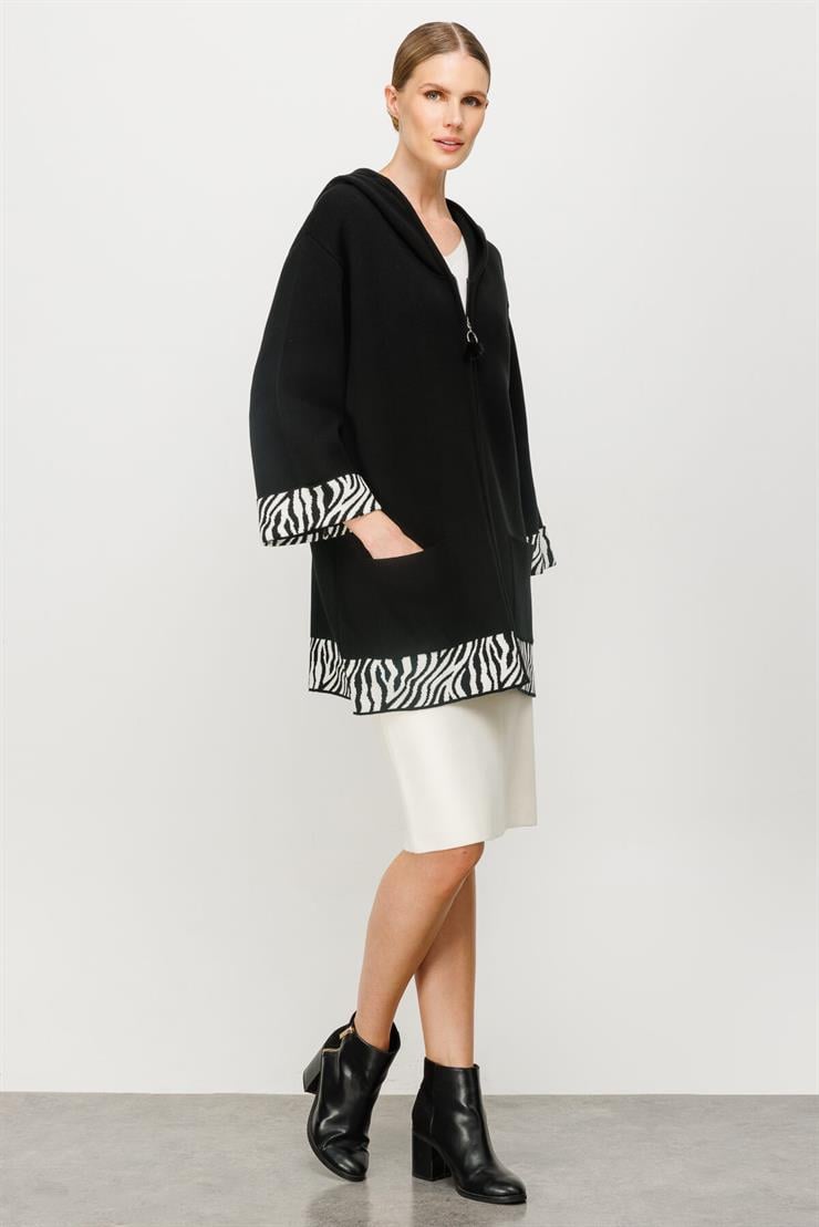 Tıger  Desen Detaylı Kapüşpnlu Triko Hırka-Siyah-Ekru