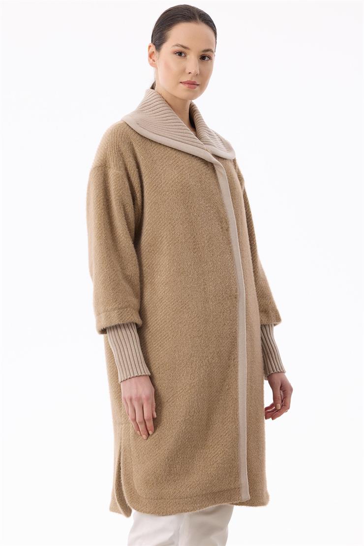 Triko Kombinli Önden Çıtçıtlı Kaban CAMEL