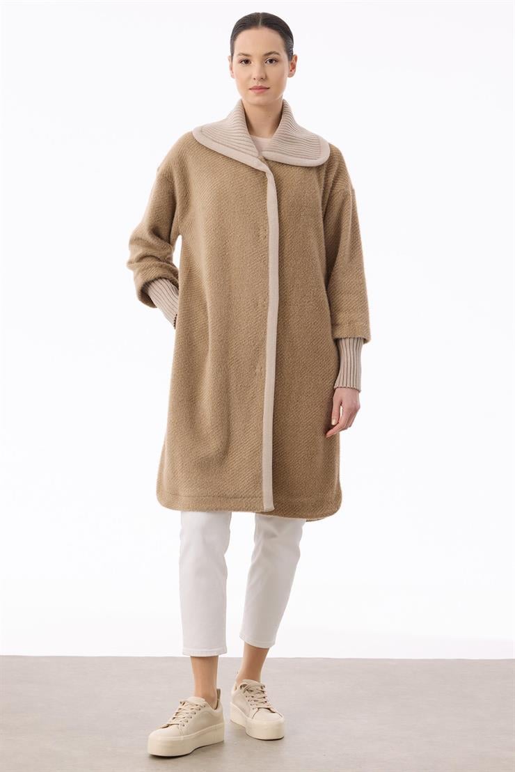 Triko Kombinli Önden Çıtçıtlı Kaban CAMEL