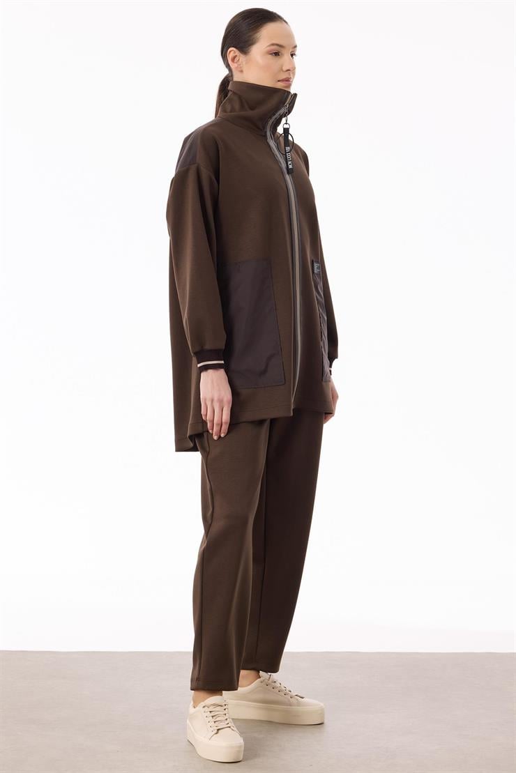 Triko Ve Teknik Kumaş Detaylı Takım KAHVE