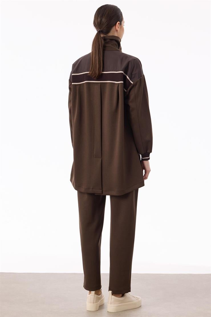 Triko Ve Teknik Kumaş Detaylı Takım KAHVE