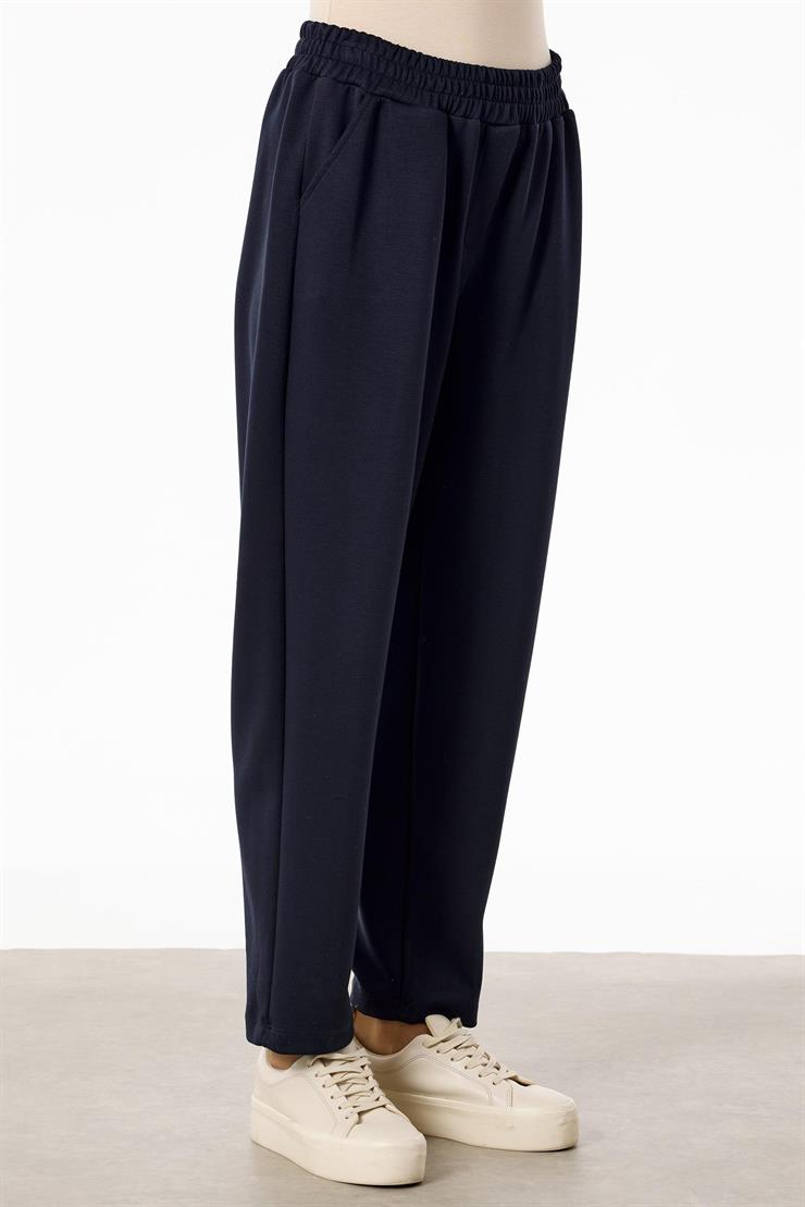 Triko Ve Teknik Kumaş Detaylı Takım LACİVERT