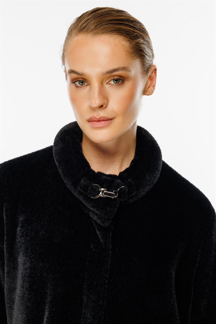 Yaka Detaylı Angored Kaban-SİYAH