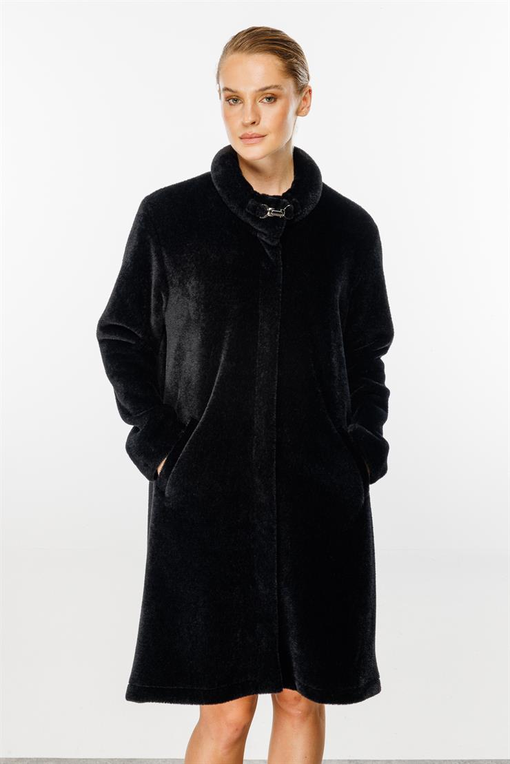 Yaka Detaylı Angored Kaban-SİYAH