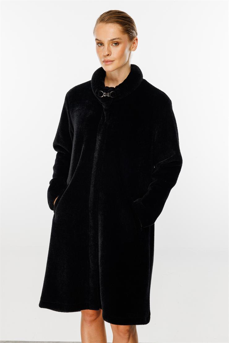 Yaka Detaylı Angored Kaban-SİYAH