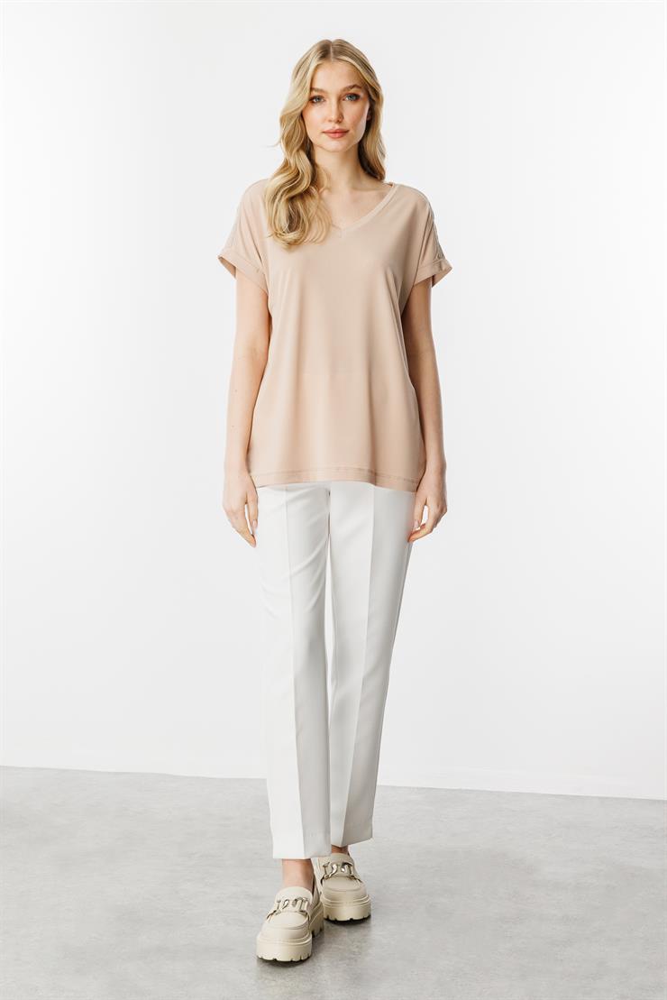 Zincir Detaylı V Yaka Bluz-Vizon