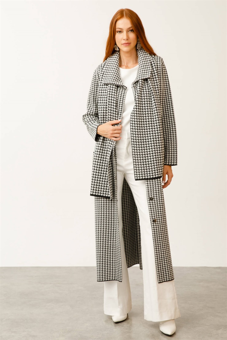 Kazayağı Desenli Pardesü ve Atkı Takım-Siyah-Ekru