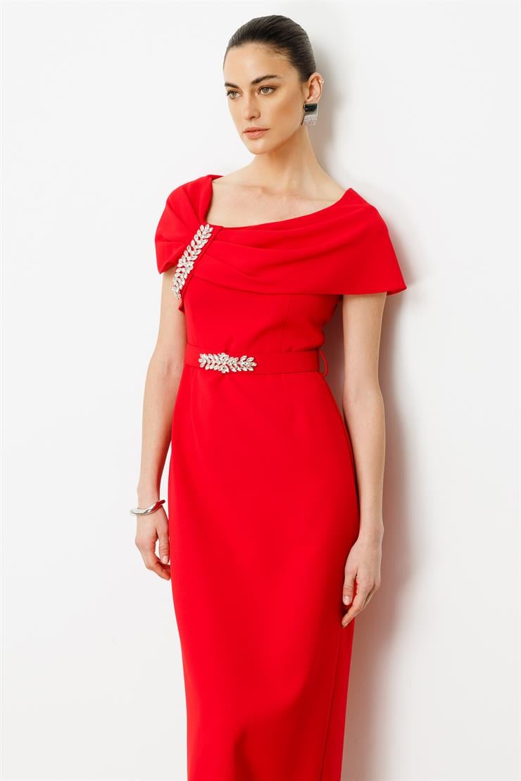 Modailgi  Aksesuar Detaylı Elbise Kırmızı
