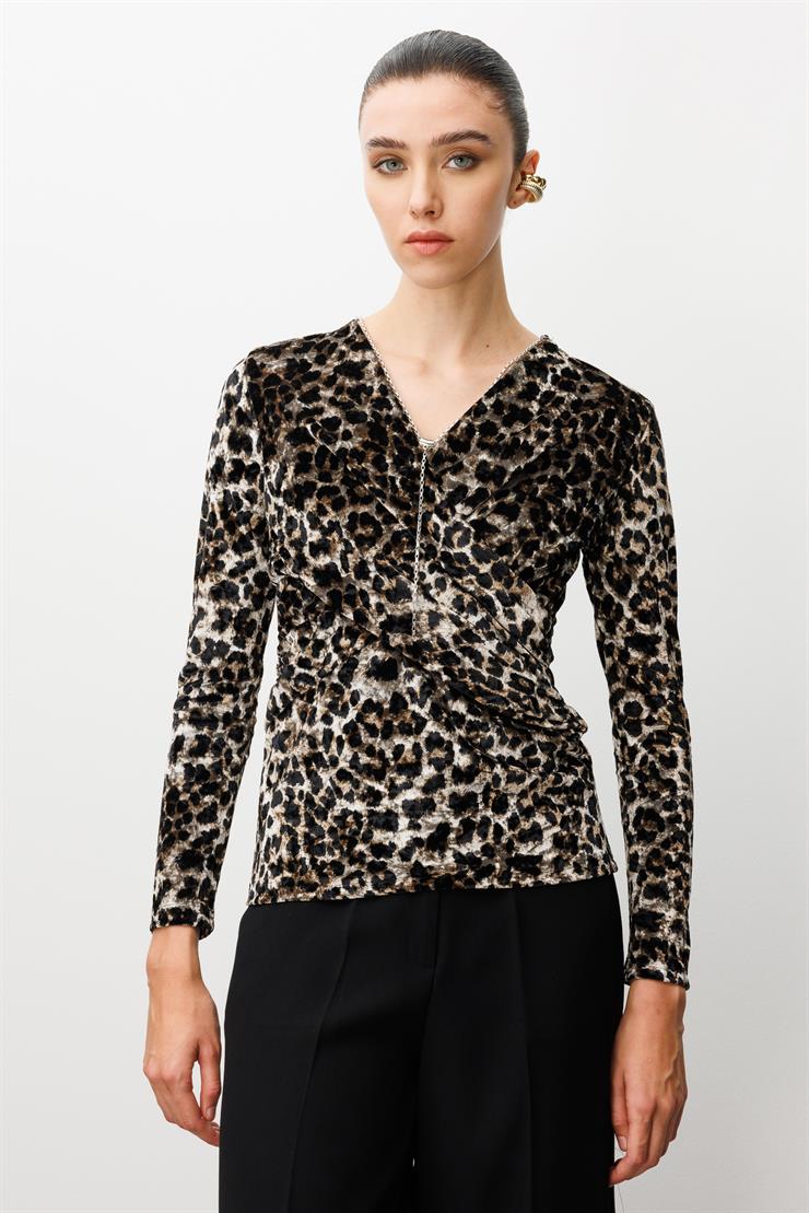 Modailgi  Anvelop Detaylı Leopar Kadife Bluz Leopar