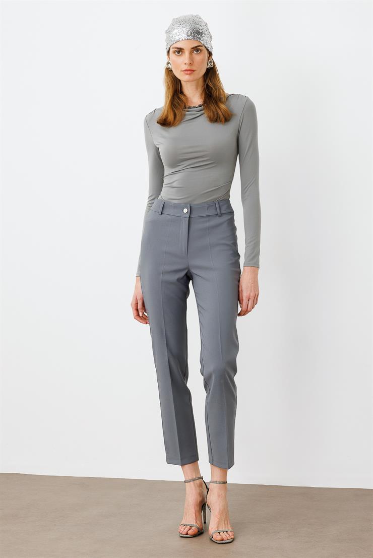 Modailgi  Arka Cep Detaylı Dar Paça Pantolon Gri