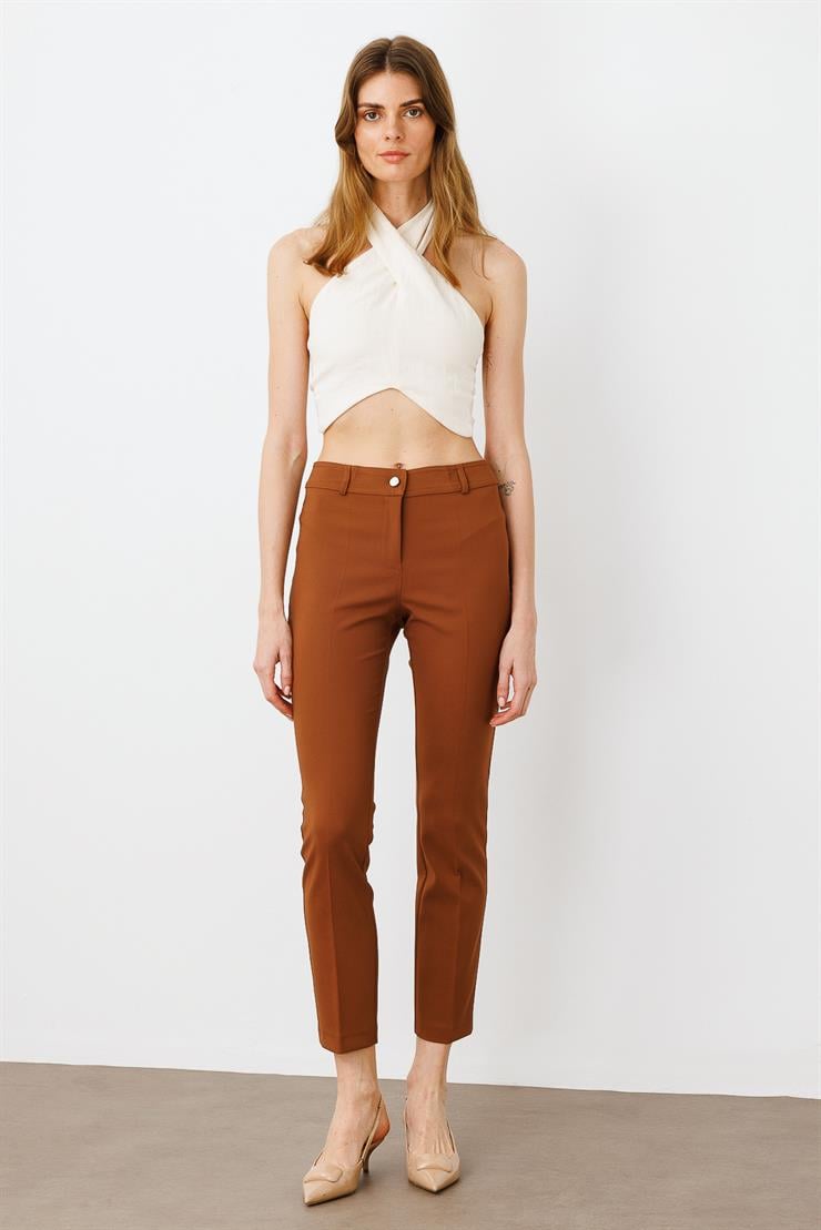 Modailgi  Arka Cep Detaylı Dar Paça Pantolon Taba