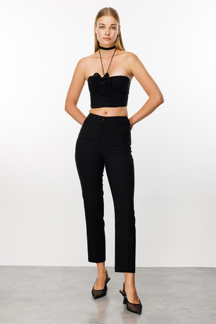 Modailgi  Arka Cep Detaylı Dar Paça Pantolon Siyah