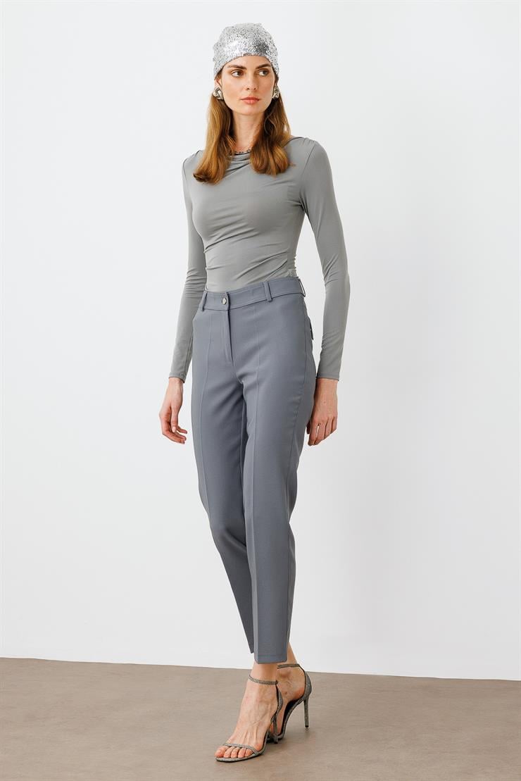 Modailgi  Arka Cep Detaylı Dar Paça Pantolon Gri