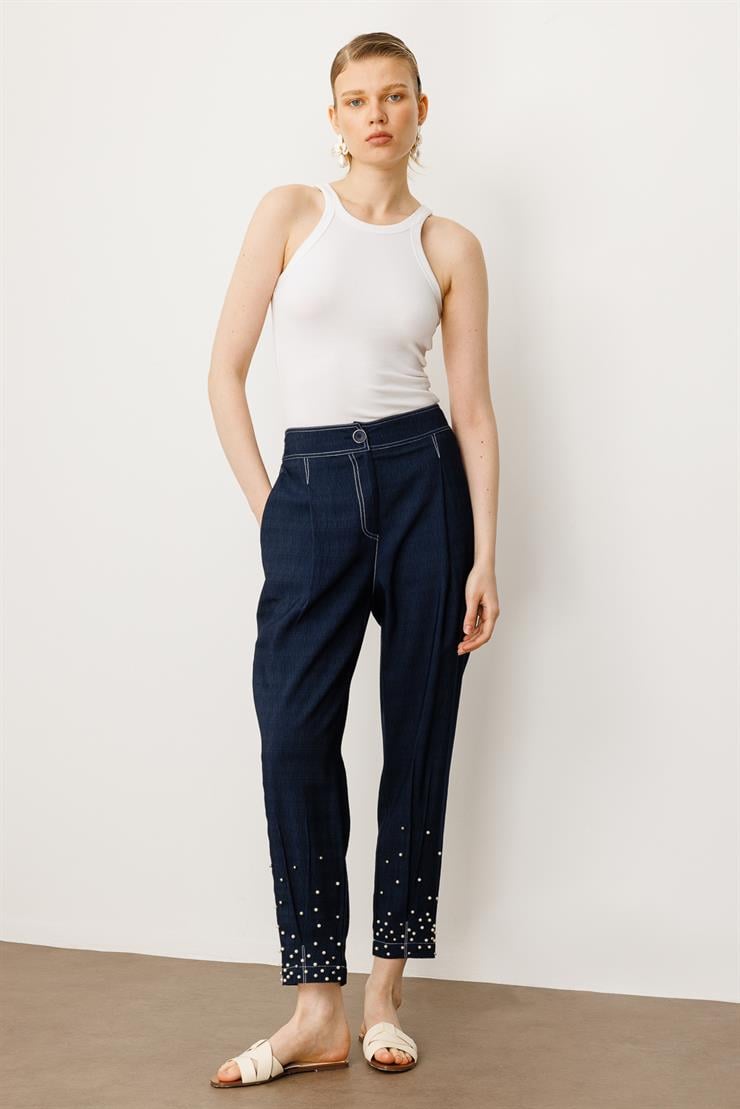 Modailgi  Arka Kemeri Lastikli Beli ve Paçası Pileli İnci Detaylı Yandan Cepli Pantolon - 15057 Lacivert