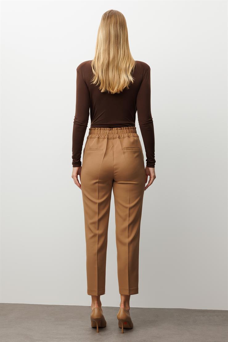 Modailgi  Arka Kemeri Lastikli Yüksek Bel Pantolon Vizon