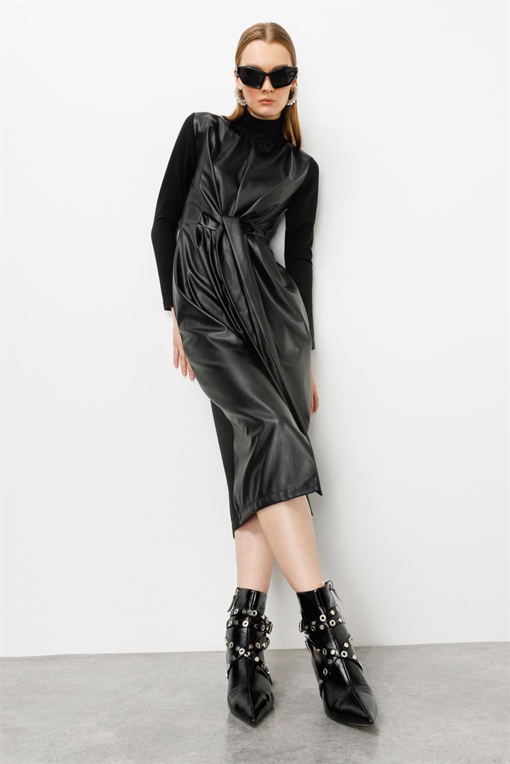 Modailgi  Bağlama Detaylı Yırtmaçlı Deri Elbise Siyah