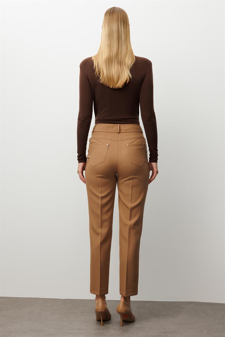 Modailgi  Beş Cep Dar Paça Pantolon Vizon